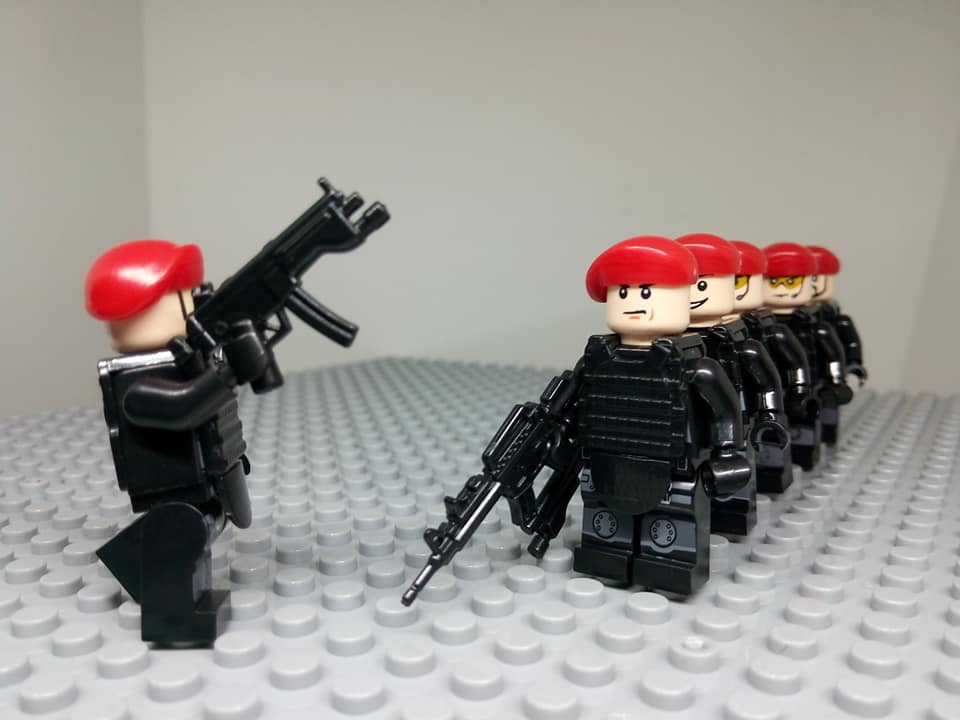 6X SWAT red beret special force commando Brick Miniature building block Parts minifig